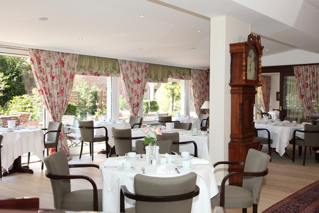 Wilhelm Busch Hotel 4*